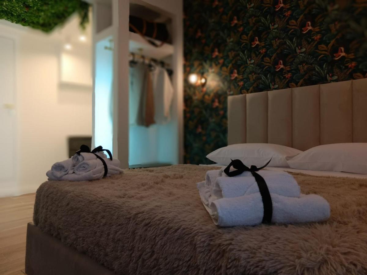 Appartement La Maison Di Luche' à Naples Extérieur photo