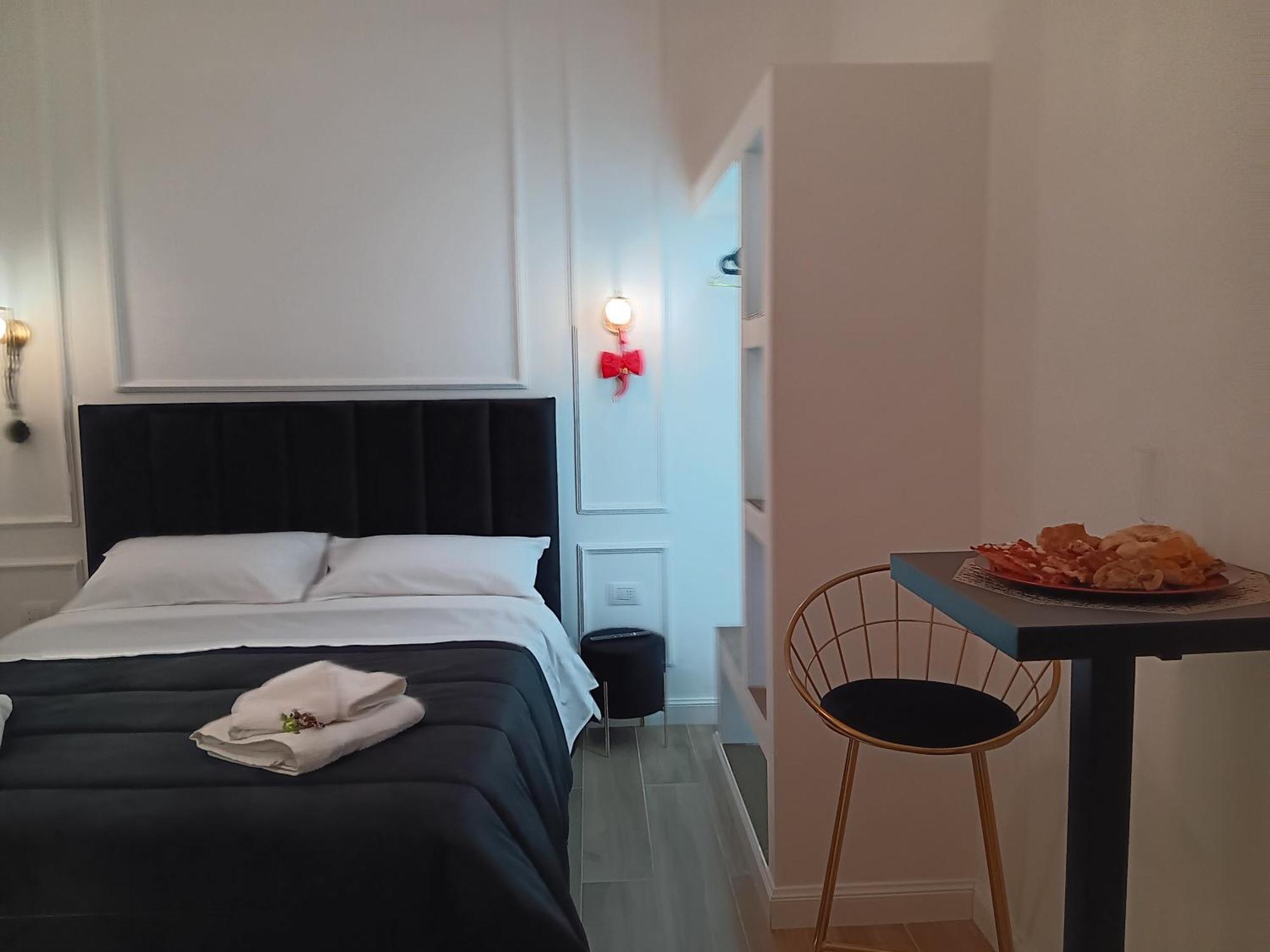 Appartement La Maison Di Luche' à Naples Extérieur photo